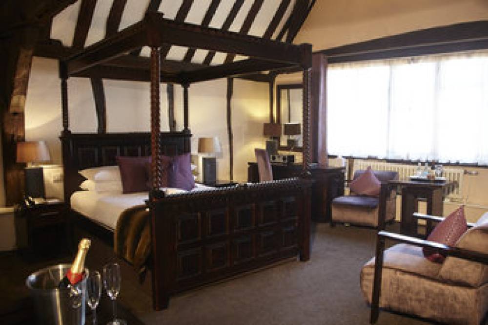 THE KINGS ARMS HOTEL 4