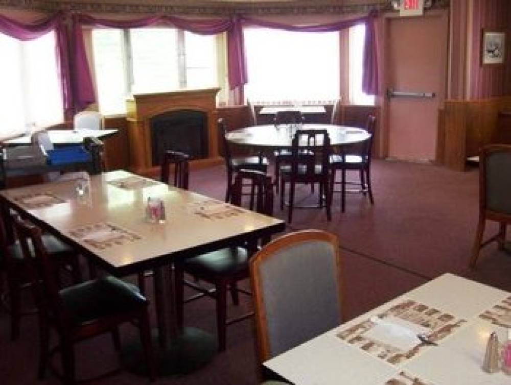 THE LANCASTER MOTEL 3