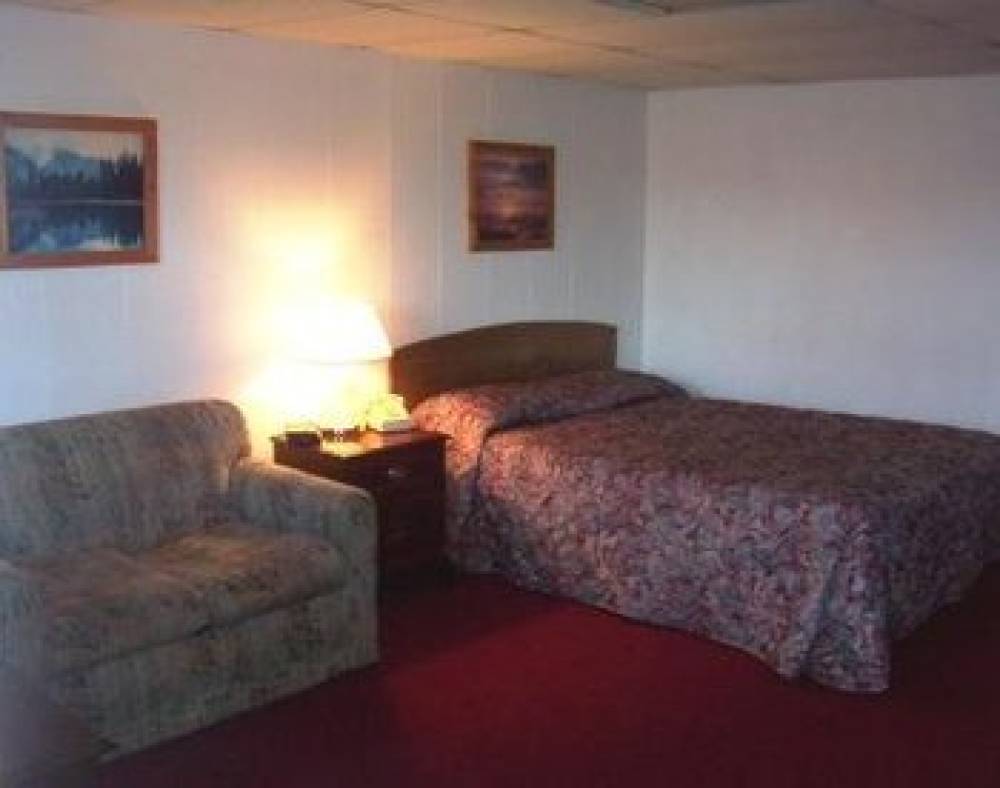 THE LANCASTER MOTEL 4