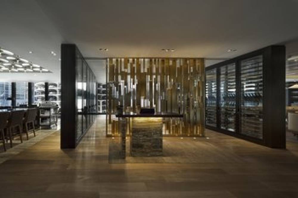 THE LANGHAM CHICAGO 6