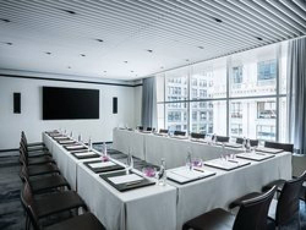 The Langham, New York, Fifth Avenue 5