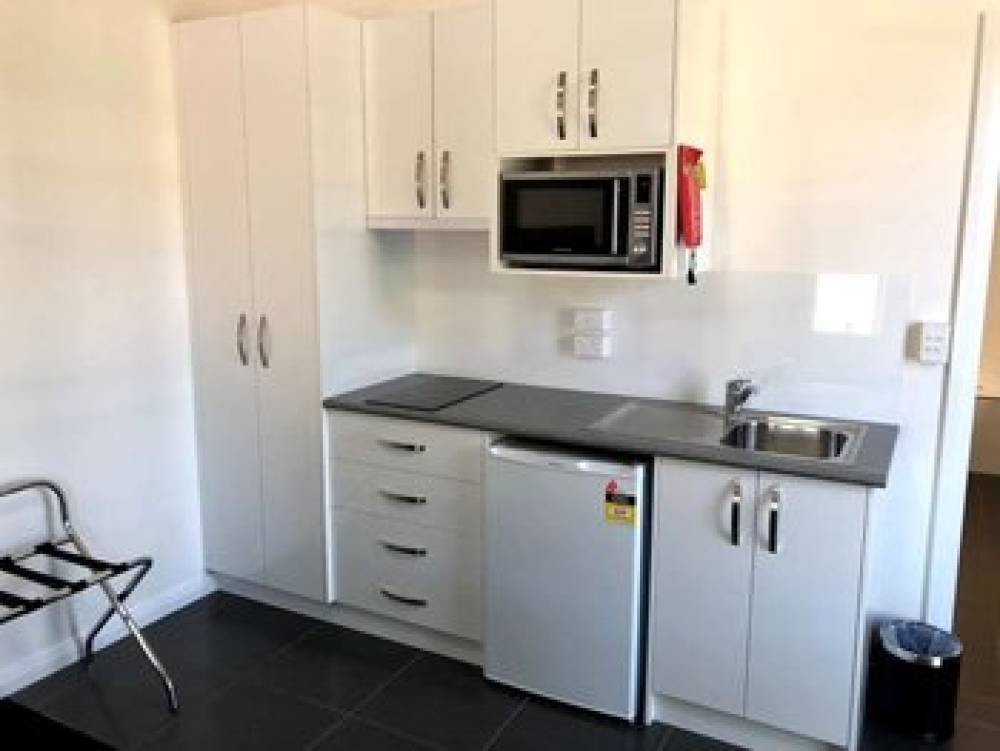 THE LEETON HERITAGE MOTOR INN 5