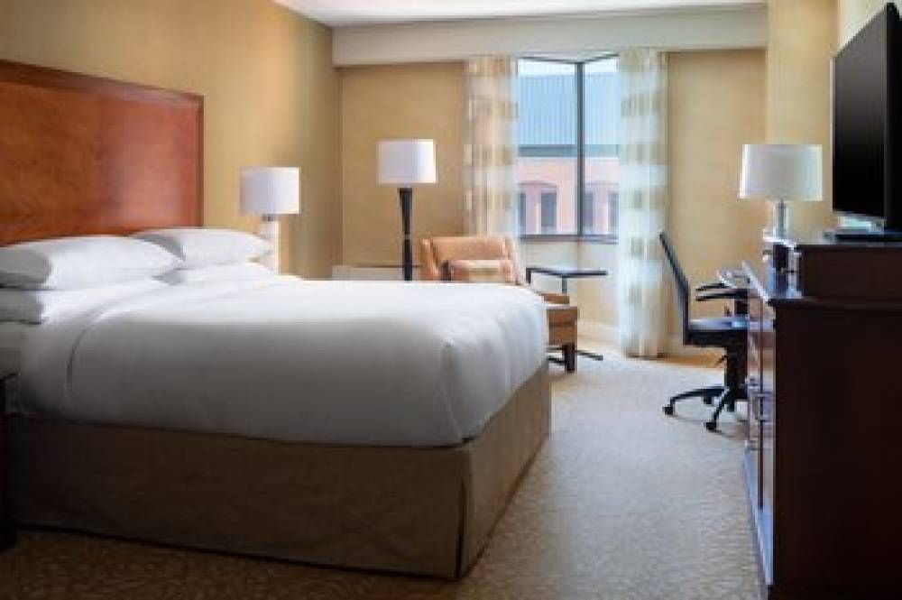 The Lincoln Marriott Cornhusker Hotel 4