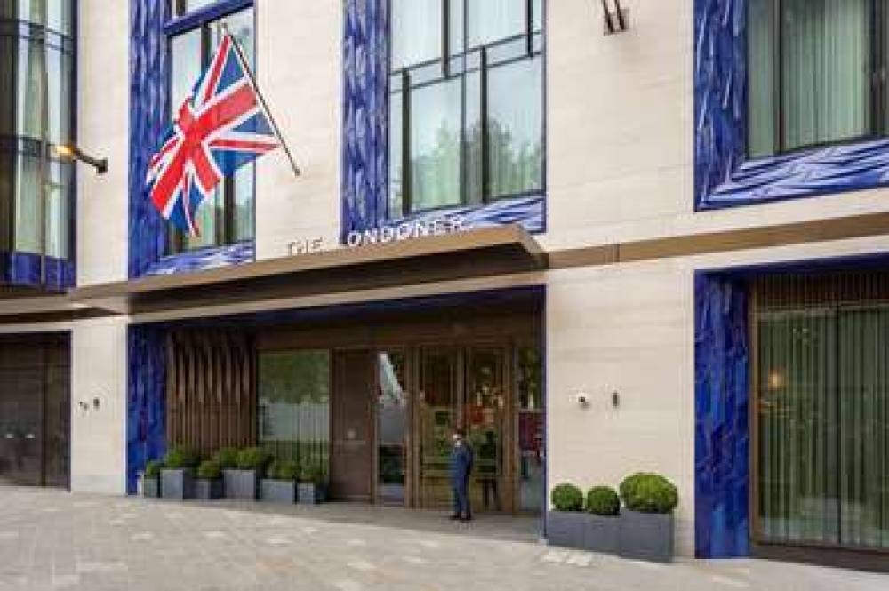 THE LONDONER HOTEL 1