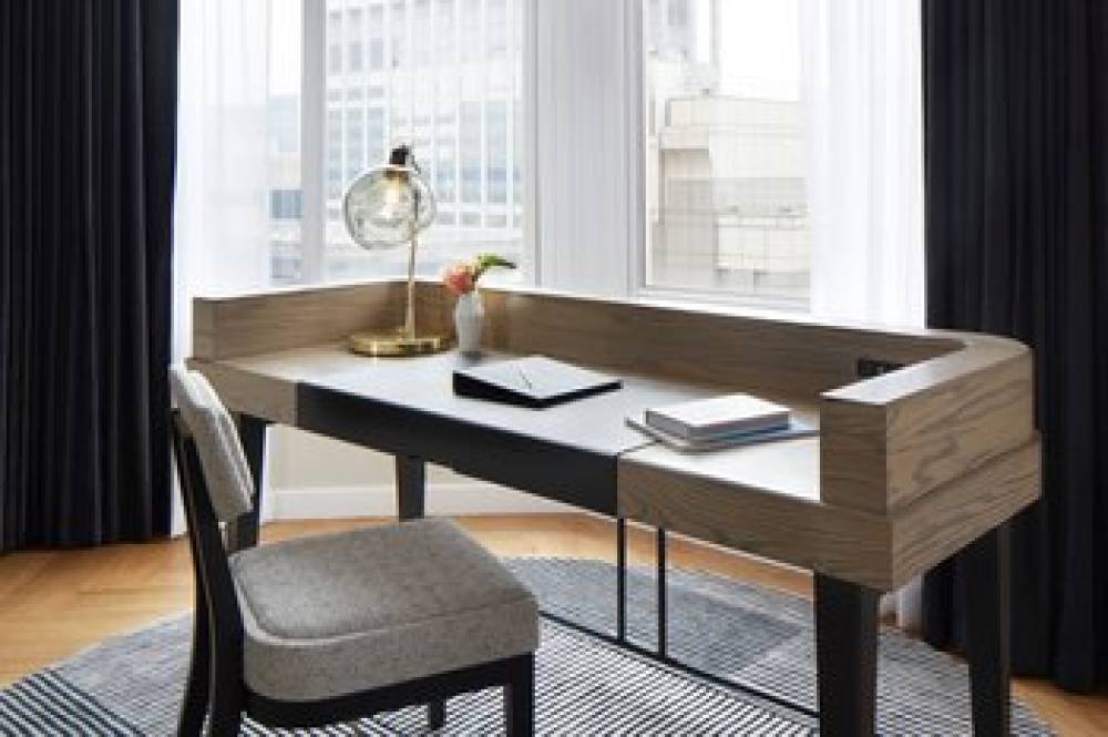 The Luxury Collection Hotel Manhattan Midtown 10