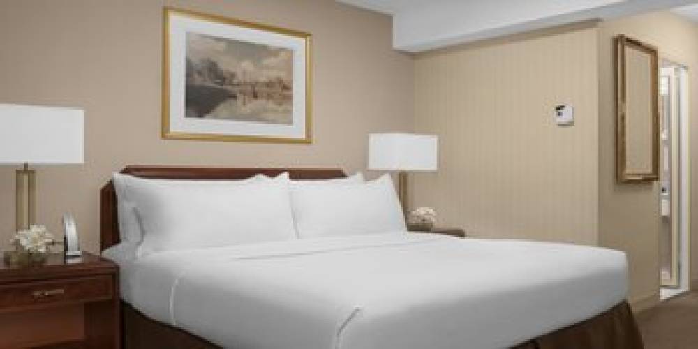 CROWNE PLAZA MANHATTAN TIMES SQUARE 10