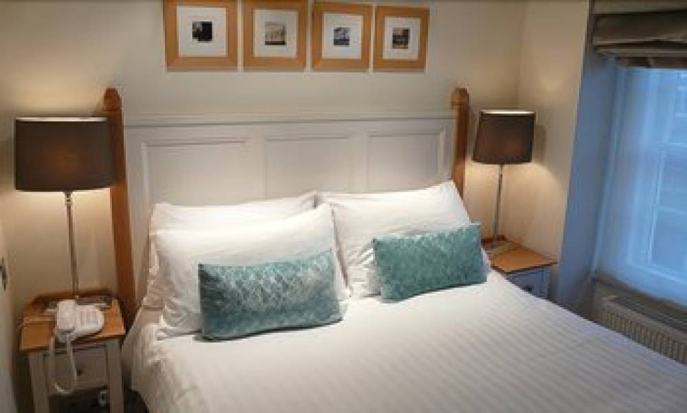 THE MANOR HOUSE HOTEL 10