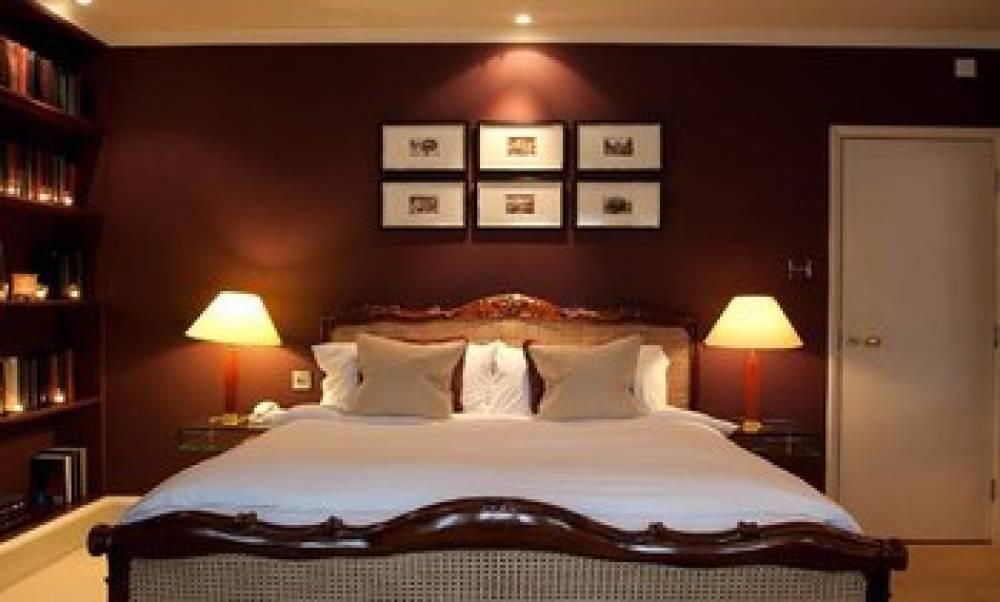 THE MANOR HOUSE HOTEL 2