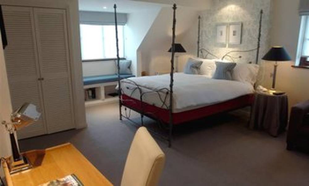 THE MANOR HOUSE HOTEL 7