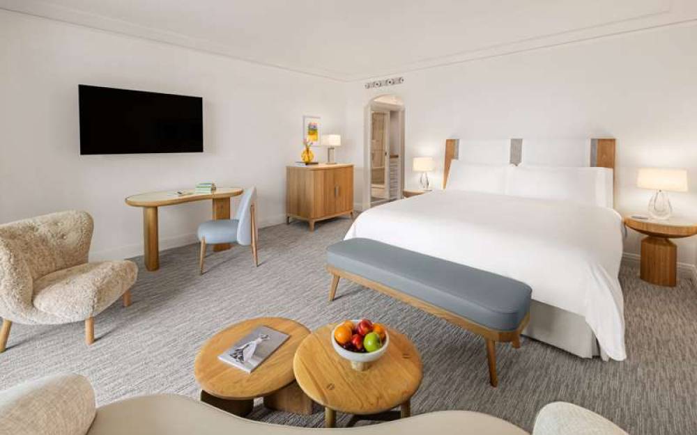 The Maybourne Beverly Hills 9