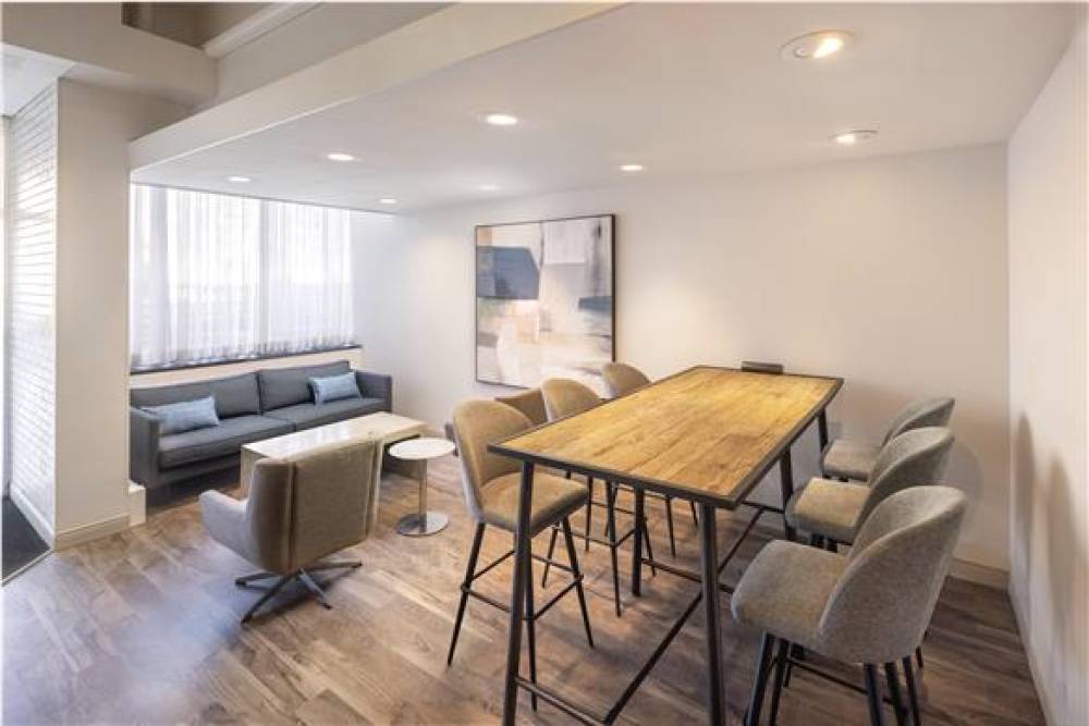 The Midtown Hotel MOD 7