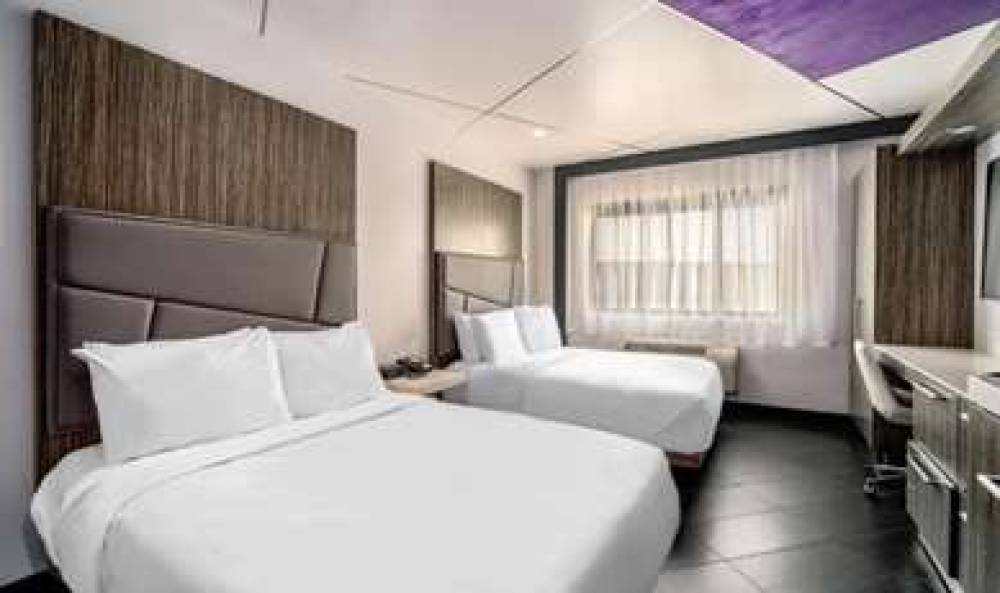 THE MOMENT HOTEL 4