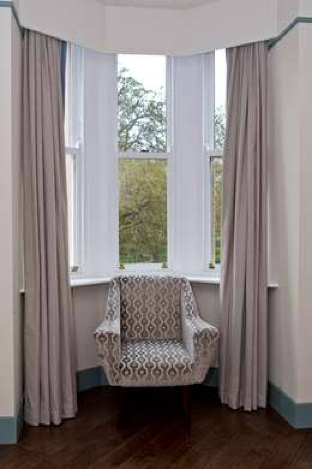 THE MORTON HOTEL 8