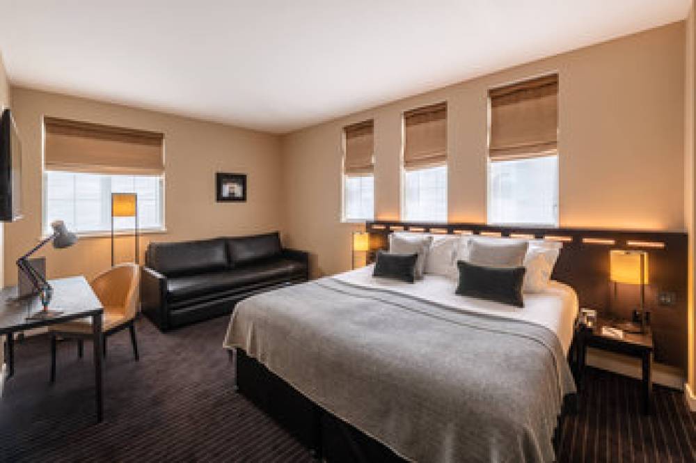 The Nadler Victoria Hotel 8