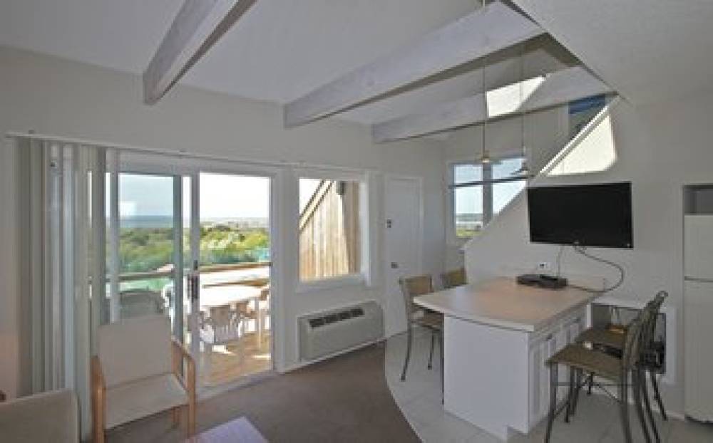 THE OCEAN COLONY 5