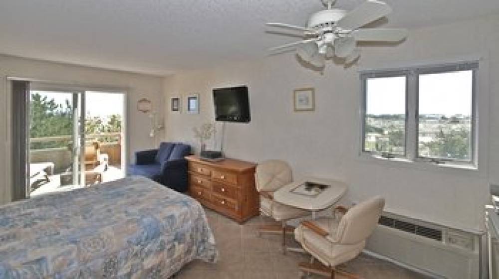 THE OCEAN COLONY 6