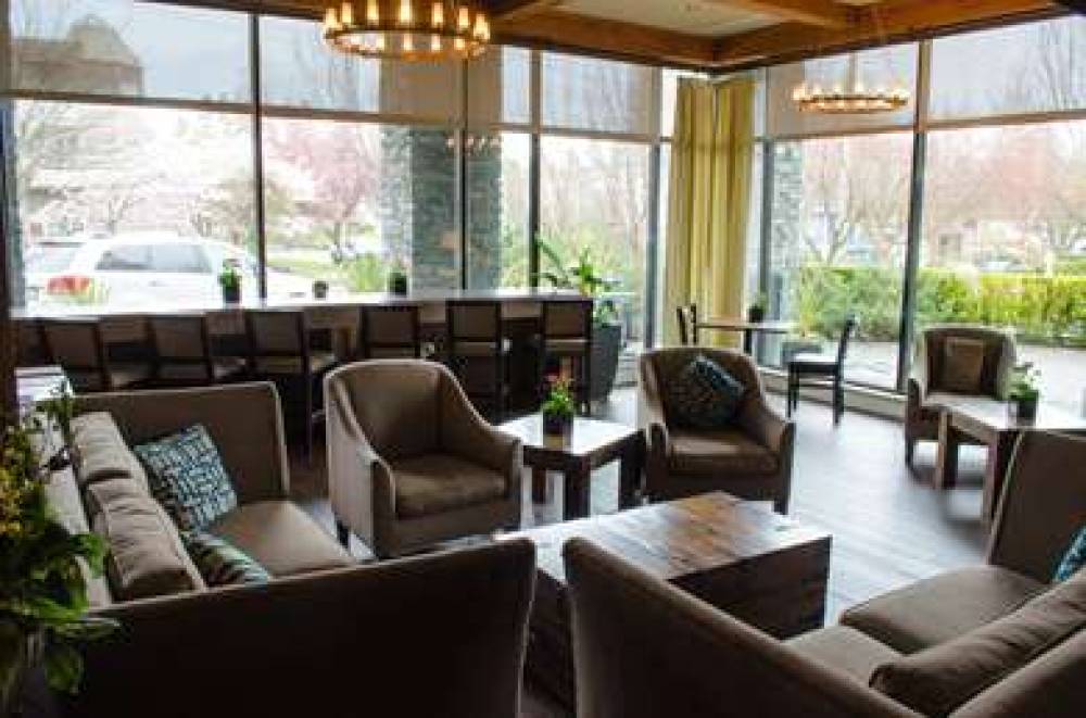 THE OSWEGO HOTEL 6