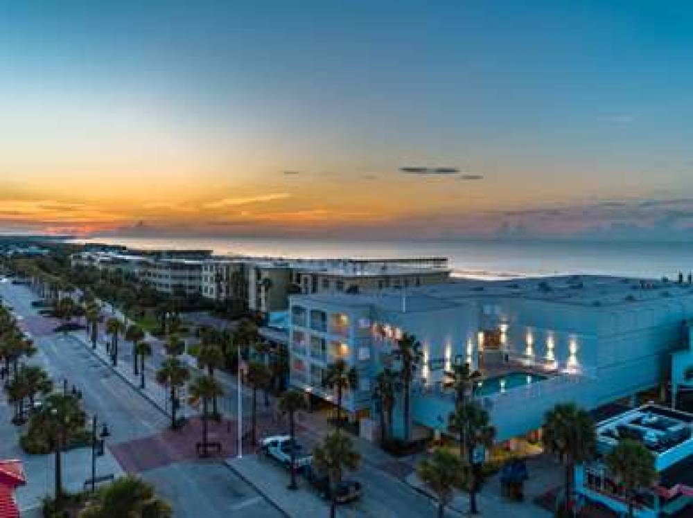 The Palms Oceanfront Hotel