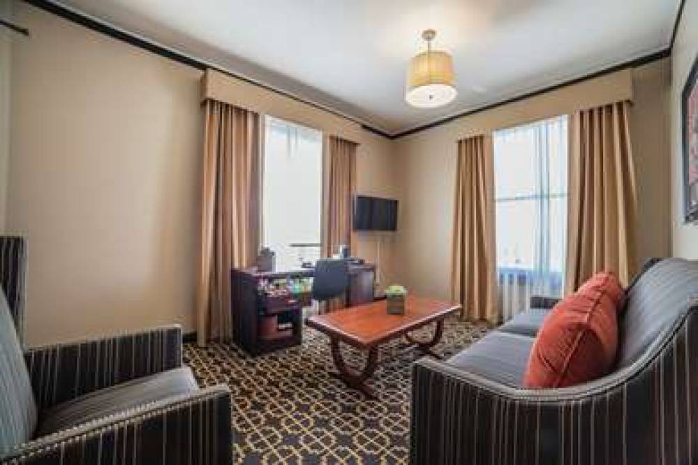 THE PEERY DTWN SLC TAPESTRY HILTON 10