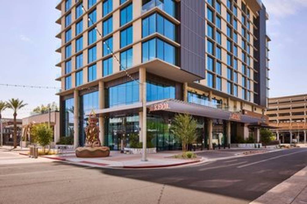 The REMI., Scottsdale, Autograph Collection 8