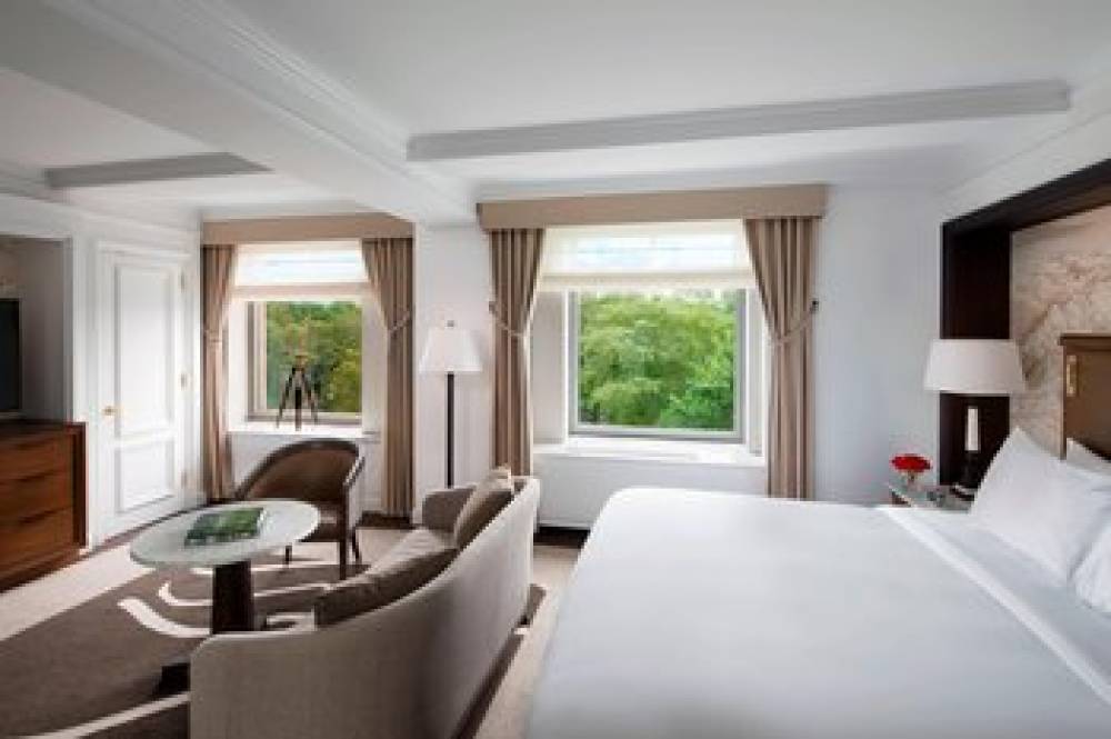 The Ritz-Carlton New York Central Park 7