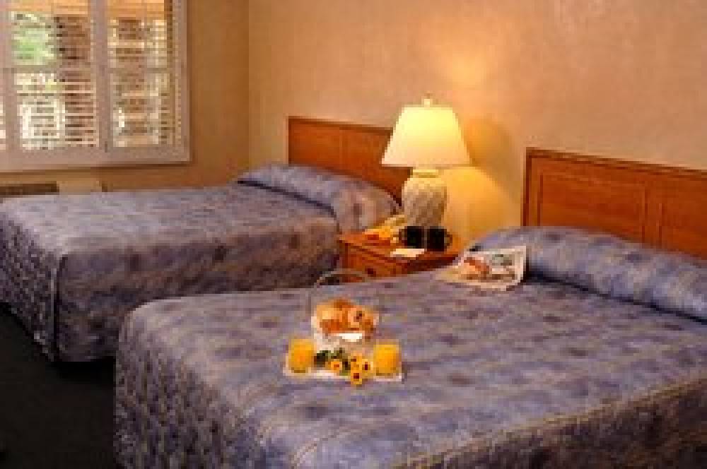 THE SAGA MOTOR HOTEL 10