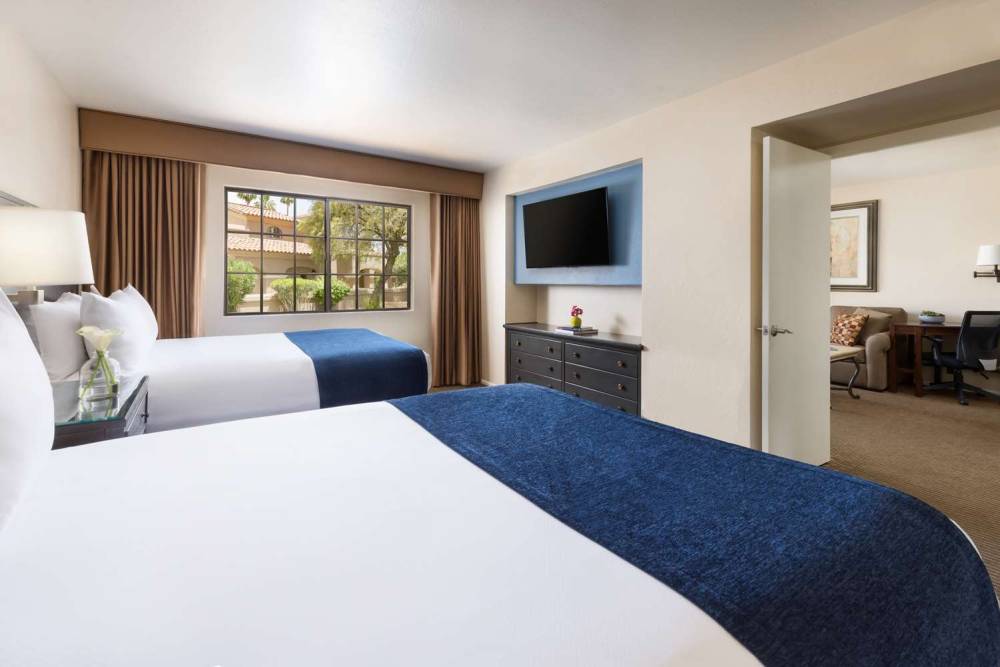 KIMPTON MIRALINA RESORT AND VILLAS 3