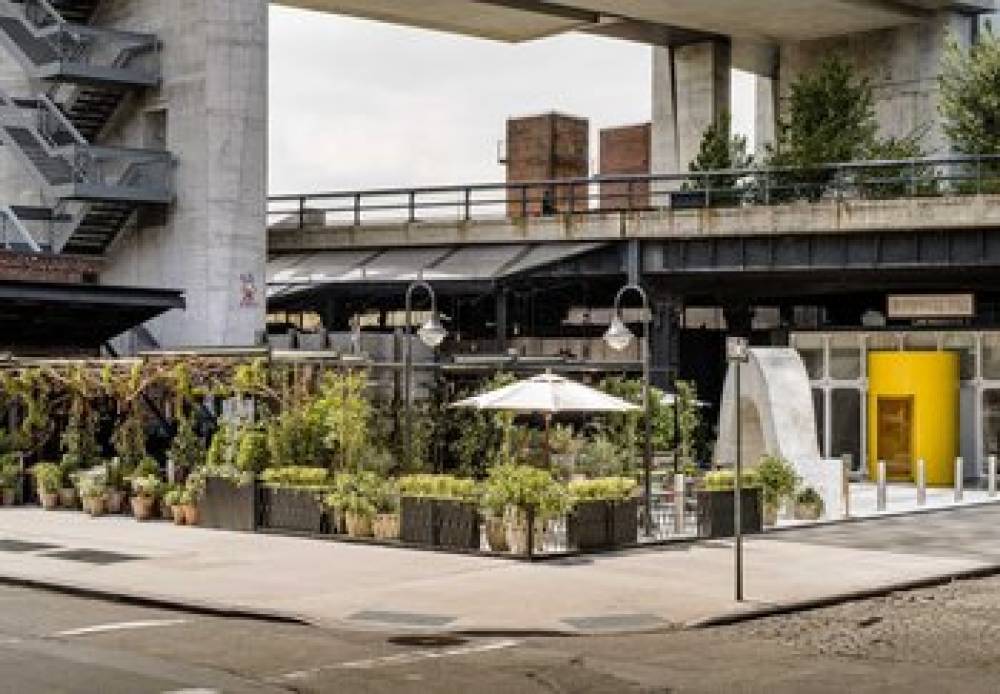 THE STANDARD HIGH LINE 3
