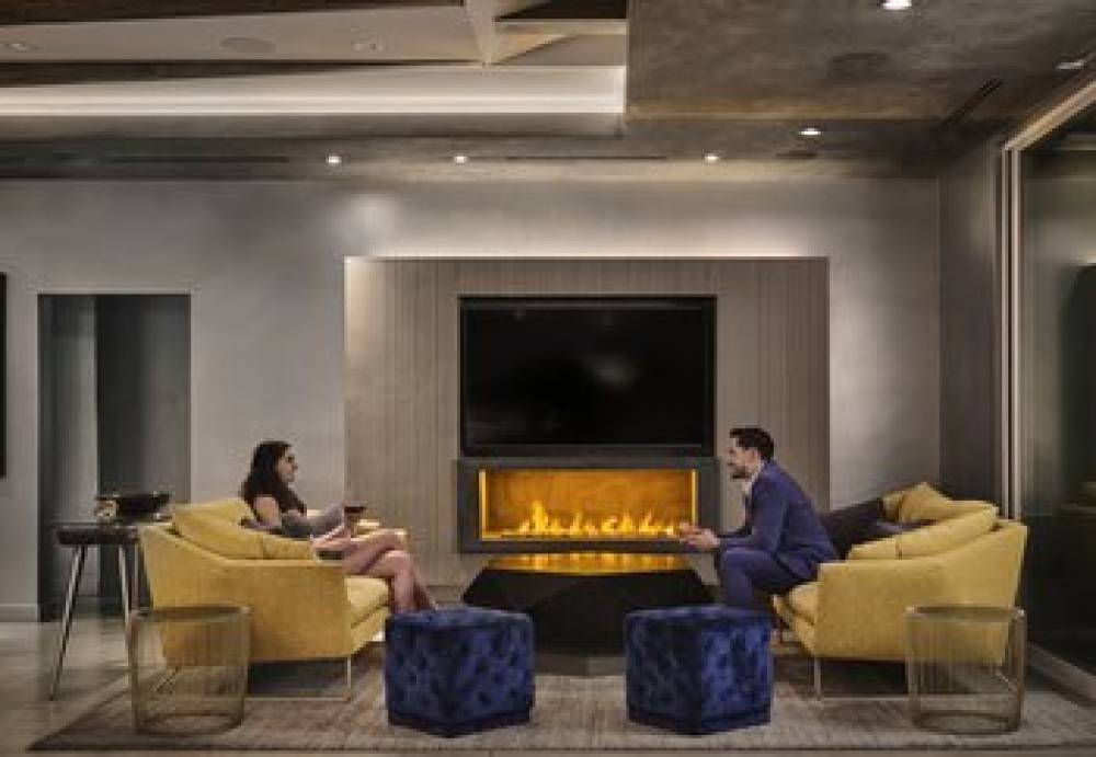 THE SUNSET MARQUIS HOTEL 8