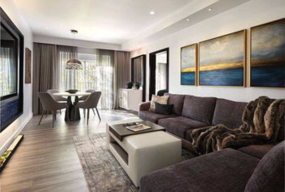 THE SUNSET MARQUIS HOTEL 3