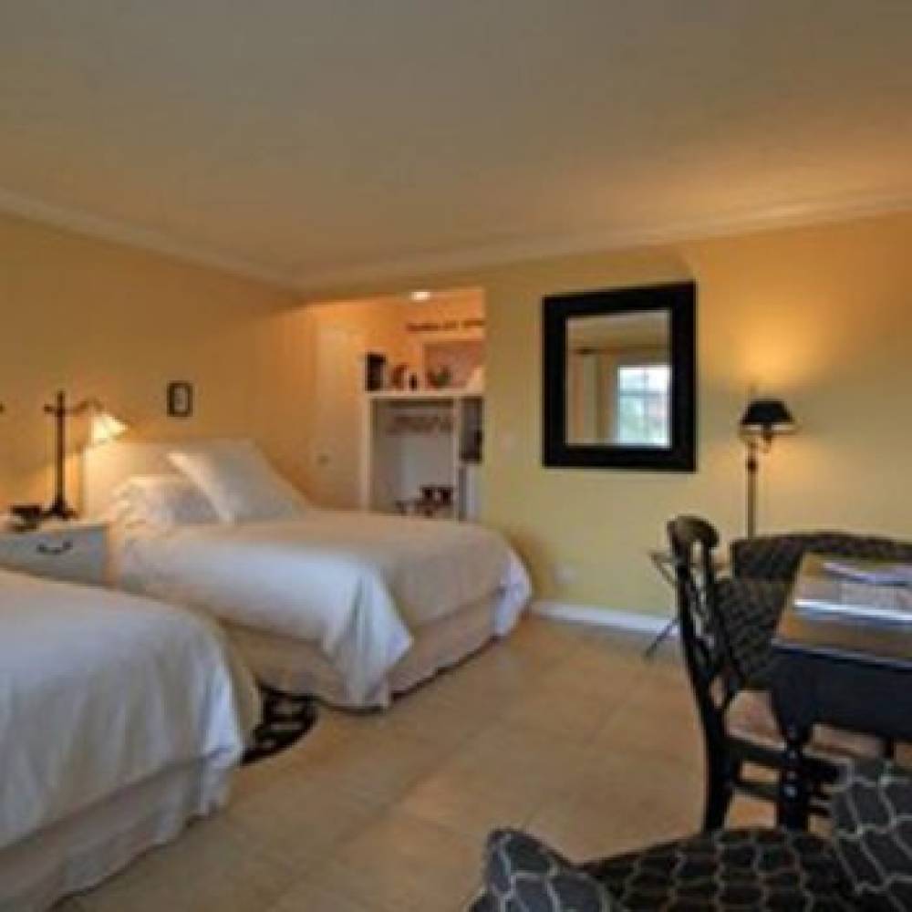 THE TIDES LAGUNA HOTEL MOTEL 5