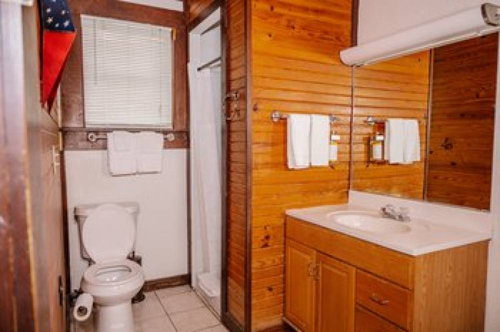 THE VAQUERO MOTEL 10