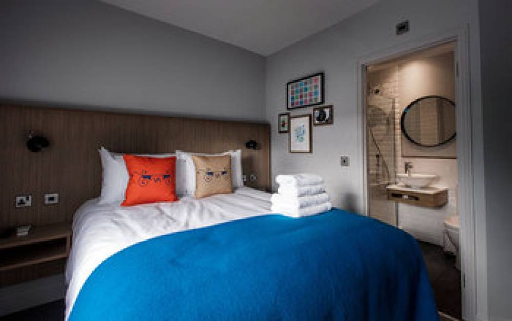 THE VICTORIA INN 8