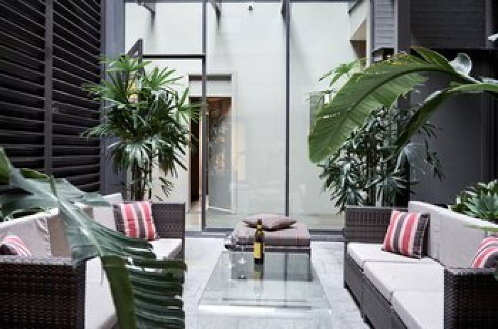 THE VULCAN HOTEL SYDNEY 4