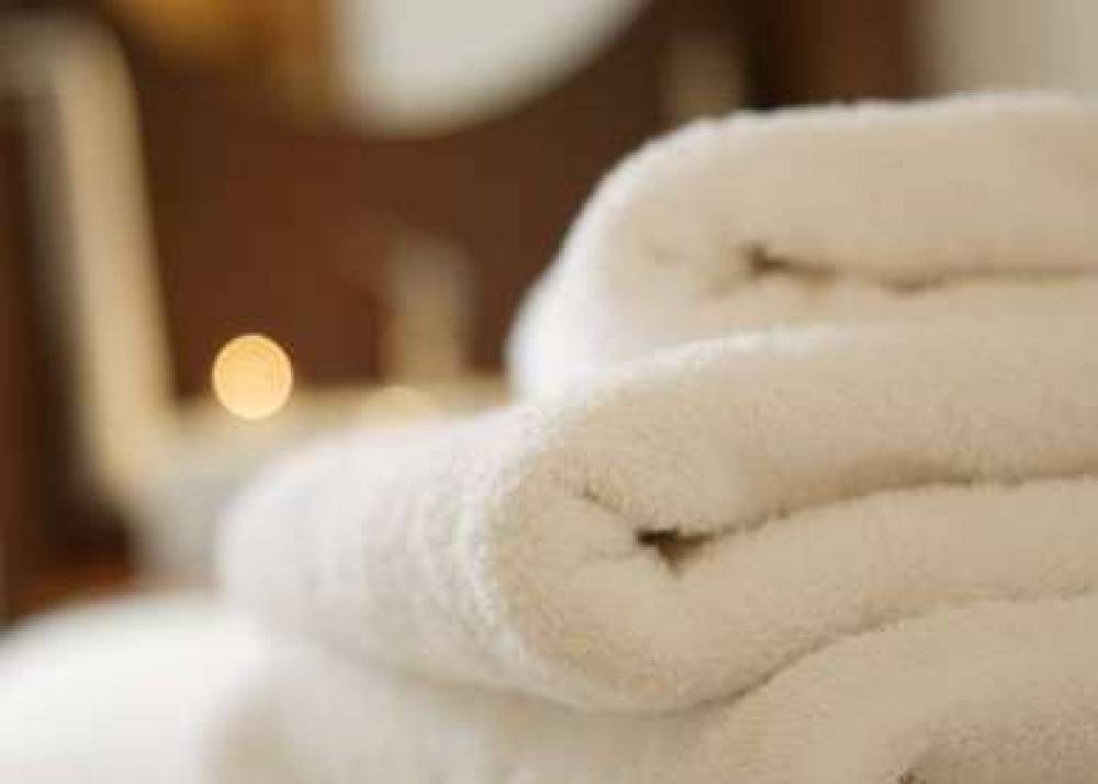 THE WALDORF HILTON, LONDON 4