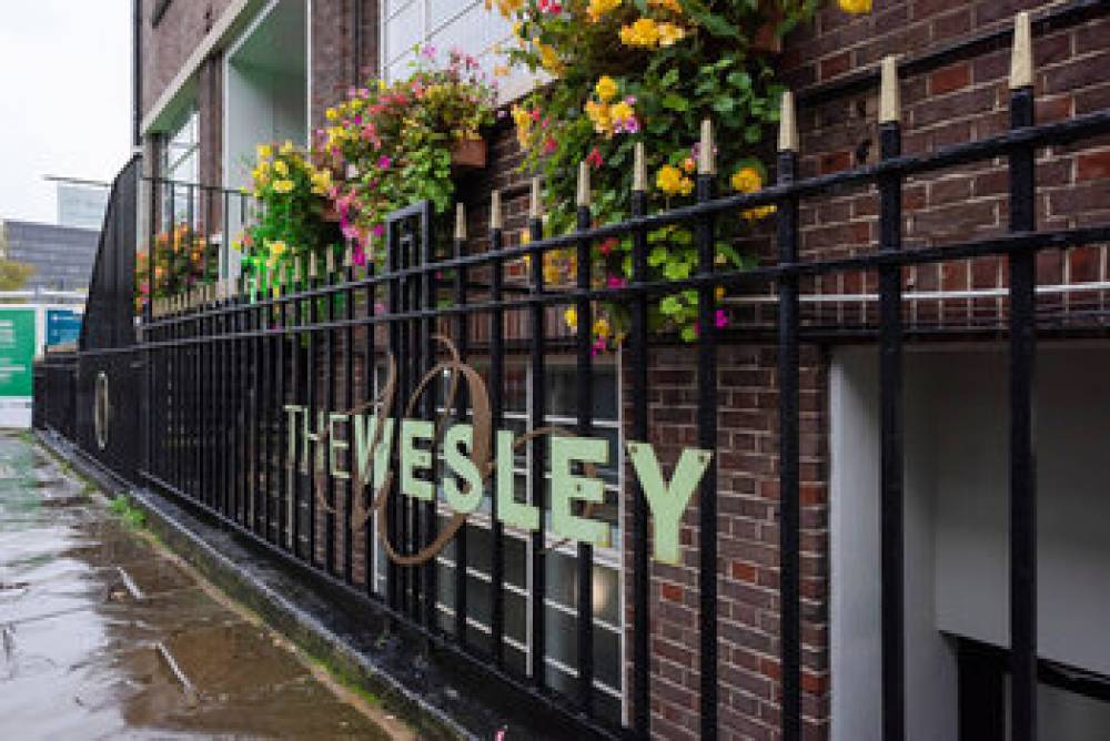 THE WESLEY LONDON HOTEL 1