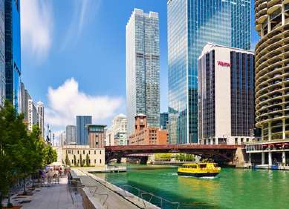 The Westin Chicago River North 6