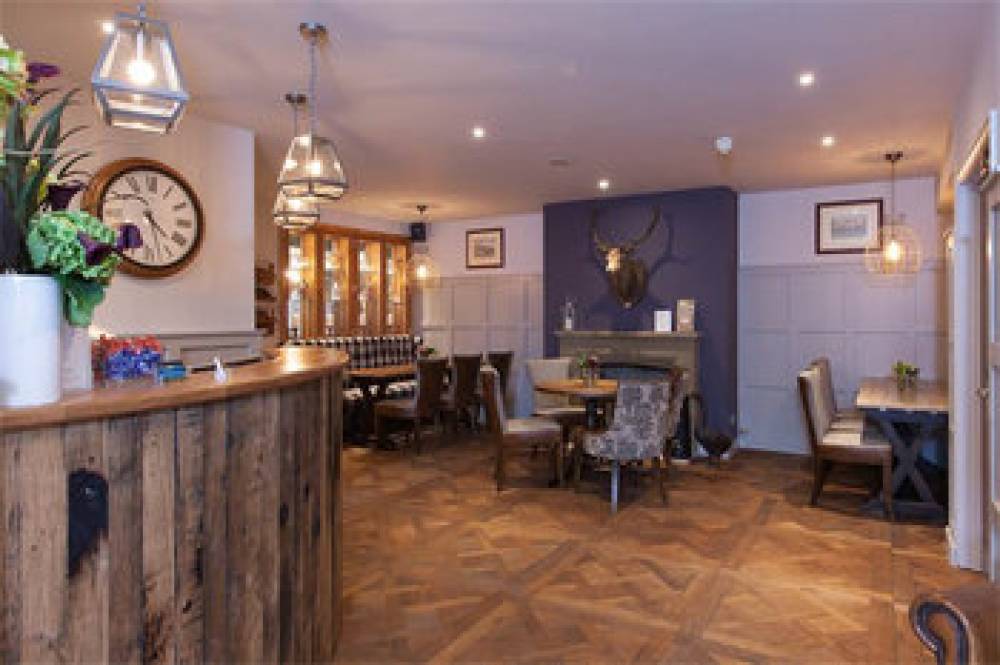 THE WHITE HART HOTEL 3