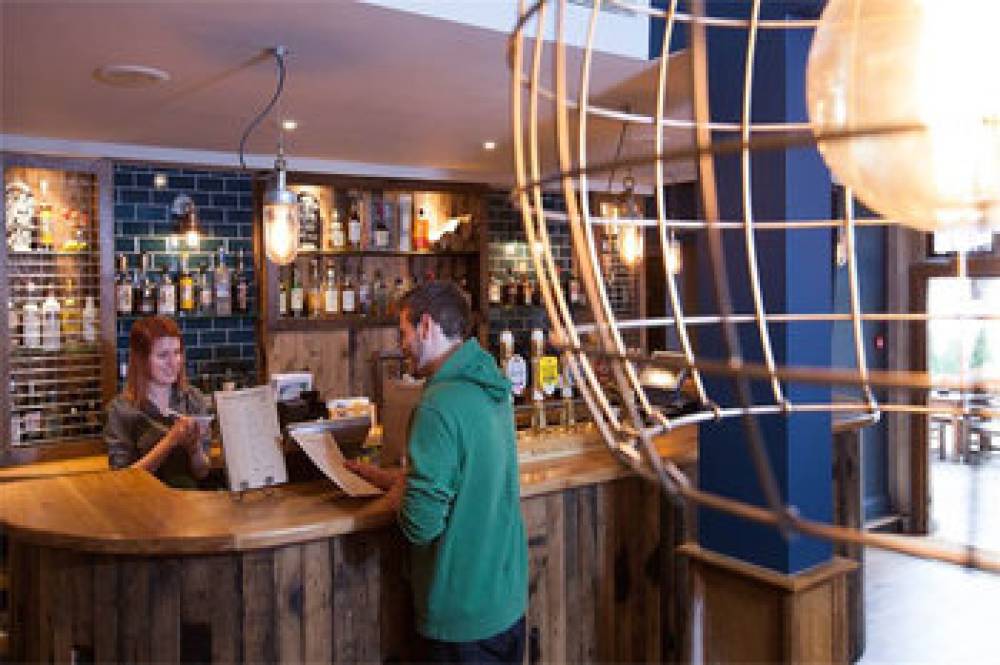 THE WHITE HART HOTEL 7