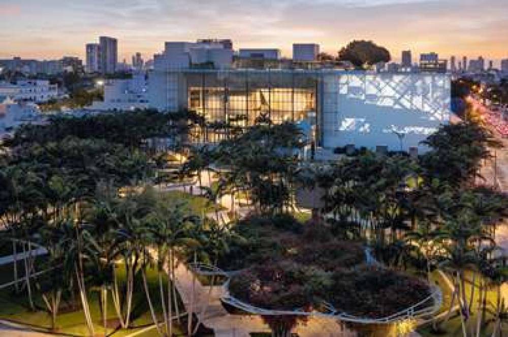 THOMPSON MIAMI BEACH 6