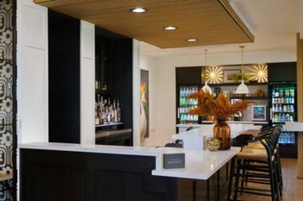 Tiller House, Laguna Hills, A Tribute Portfolio Hotel 3