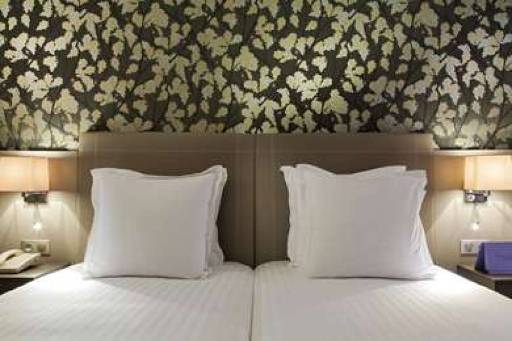 TIMHOTEL OPERA BLANCHE FONTAINE 9