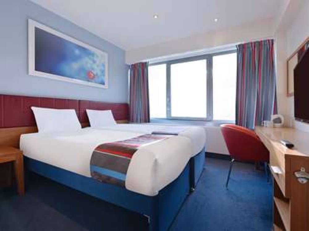 TL LONDON CENTRAL ALDGATE EAST 2