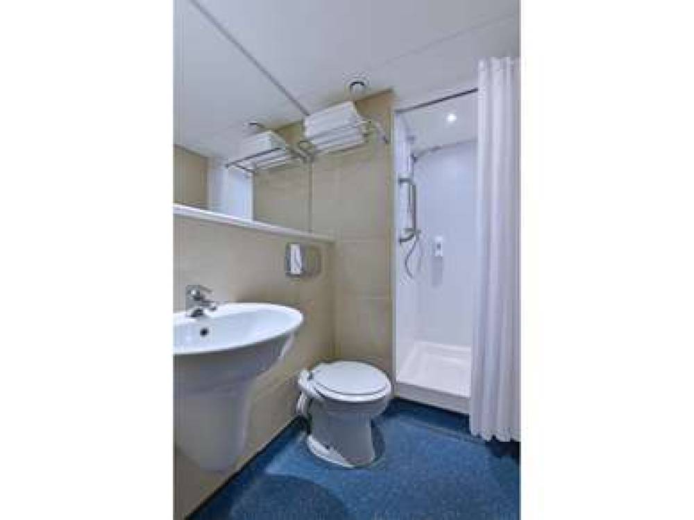TL LONDON CENTRAL ALDGATE EAST 5