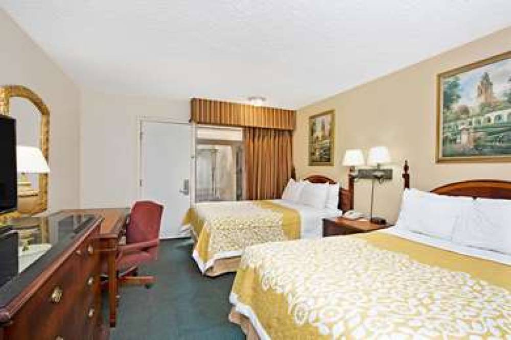 TORRANCE INN   SUITES 8