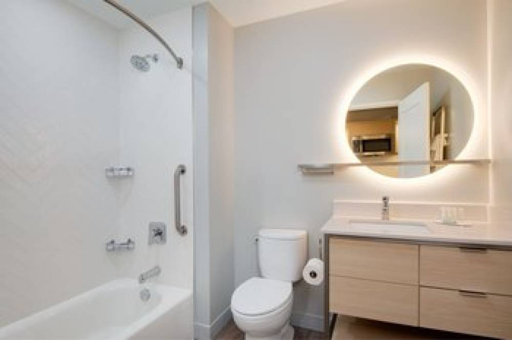 TownePlace Suites By Marriott Atlanta Airport North 8