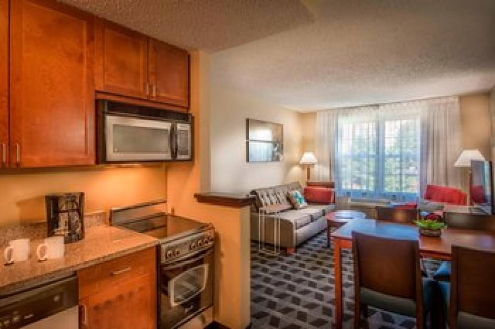TownePlace Suites By Marriott Baltimore BWI Airport 1