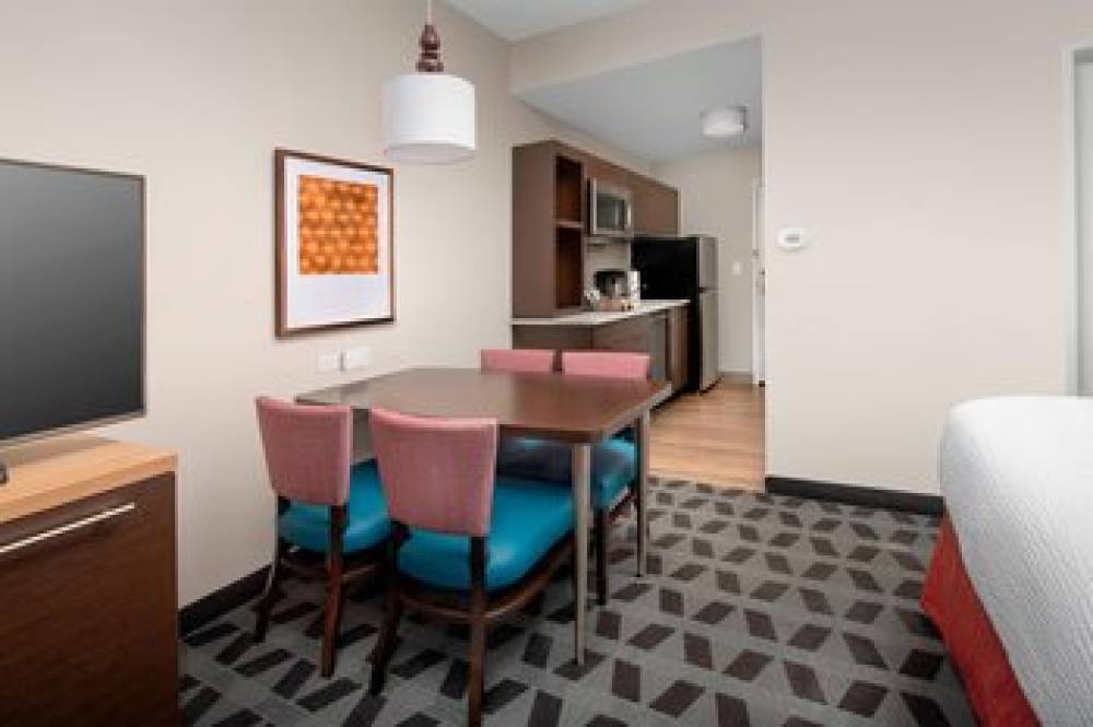 TownePlace Suites By Marriott College Park 7