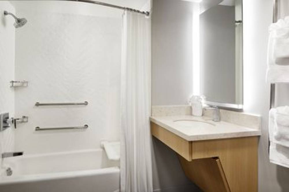 TownePlace Suites By Marriott Dulles Airport 6