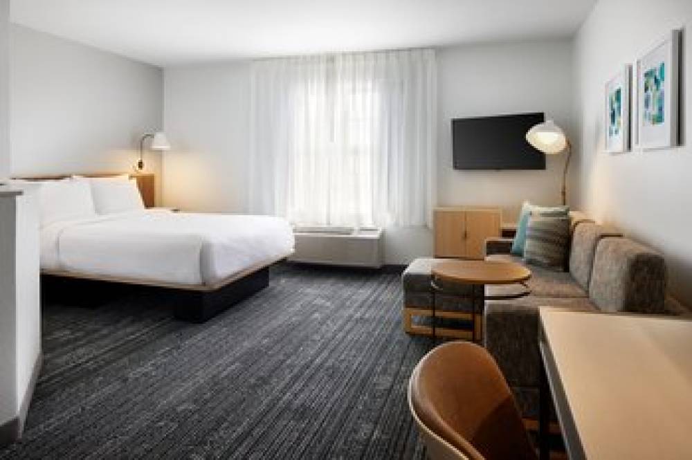 TownePlace Suites By Marriott Dulles Airport 4
